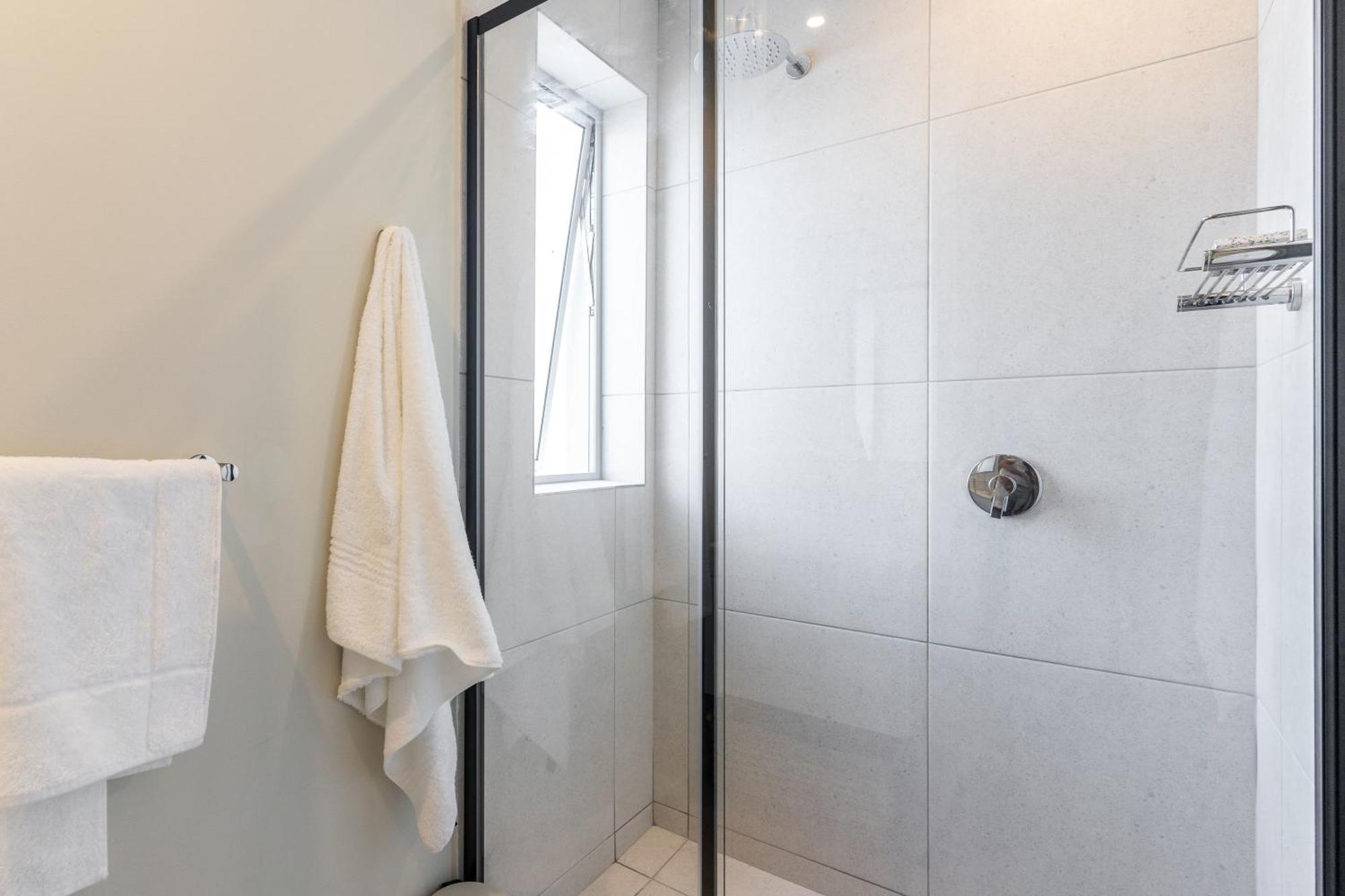 The Rose207: Modern Corner Studio With Views Cape Town Dış mekan fotoğraf